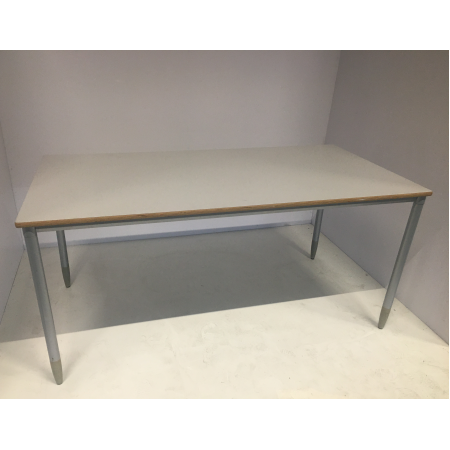 Vergadertafel wit/mat verchroomd Vergadertafel wit/mat verchroomd
