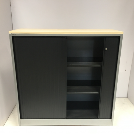 Ahrend roldeurkast zwart Ahrend roldeurkast zwart