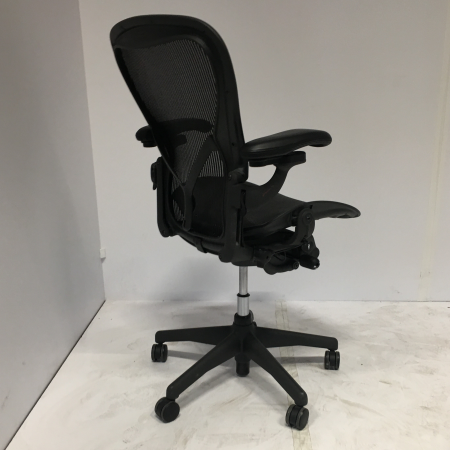 Herman Miller Aeron zwart