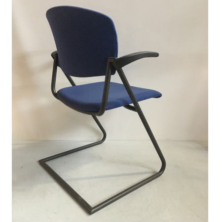 Vergaderstoel zwart/blauw Vergaderstoel zwart/blauw