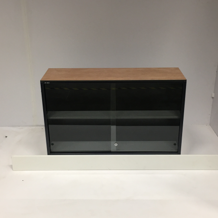 Ahrend vitrinekast zwart Ahrend vitrinekast zwart
