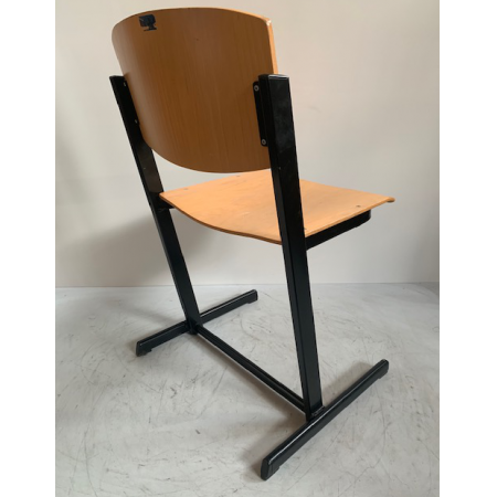 Eromes stapelbare schoolstoel Eromes stapelbare schoolstoel