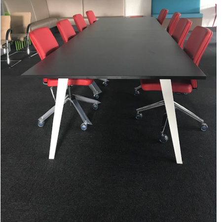 Spider vergadertafel nieuw, 400 x 120 cm Spider vergadertafel nieuw, 400 x 120 cm