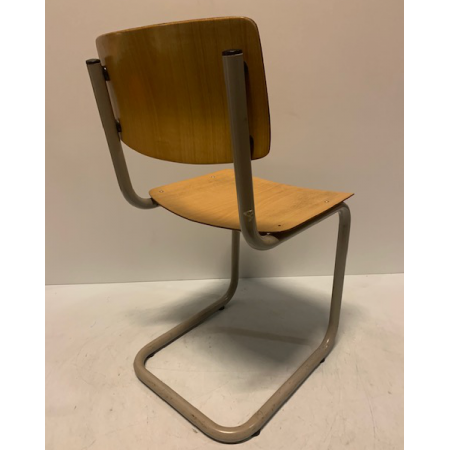 Galvanitas vintage schoolstoel met sledeframe Galvanitas vintage schoolstoel met sledeframe