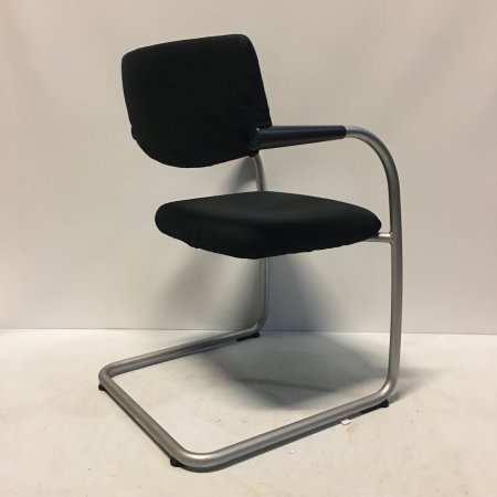 Vitra Visavis vergaderstoel zwart Vitra Visavis vergaderstoel zwart