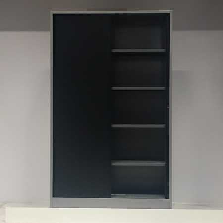 Ahrend roldeurkast zilver/zwart 195 cm Ahrend roldeurkast zilver/zwart 195 cm