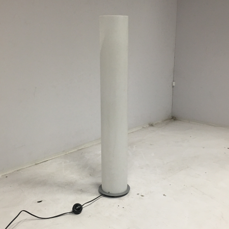 Lamp wit koker Lamp wit koker