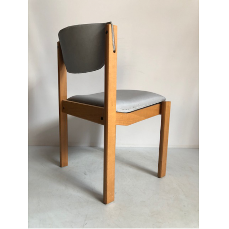 Zorgstoel met skai bekleding Zorgstoel met skai bekleding