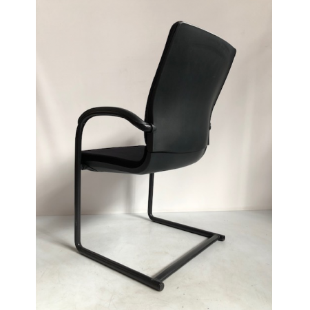 AHrend 230 vergaderstoel zwart