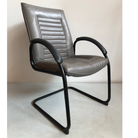 Lederen vergaderfauteuil , grijs Lederen vergaderfauteuil , grijs