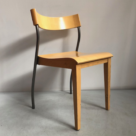 Houten design kantinestoel Houten design kantinestoel