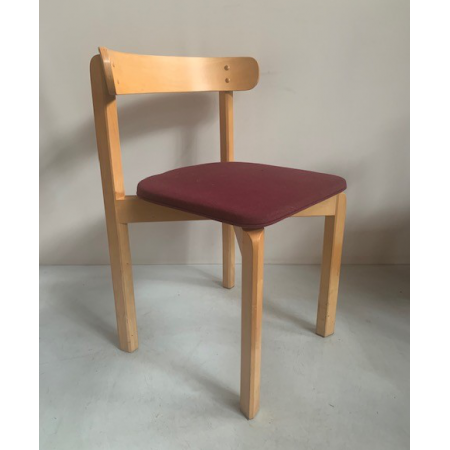 Crest Chair eetkamerstoel Crest Chair eetkamerstoel