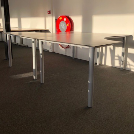 Gispen hoekbureau Gispen hoekbureau