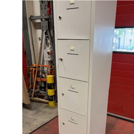 1 koloms lockerkast met 5 deuren (107210) 1 koloms lockerkast met 5 deuren (107210)