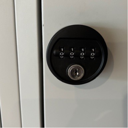 2 koloms lockerkast 60x50x180 cm met mechanisch cijferslot 2 koloms lockerkast 60x50x180 cm met mechanisch cijferslot
