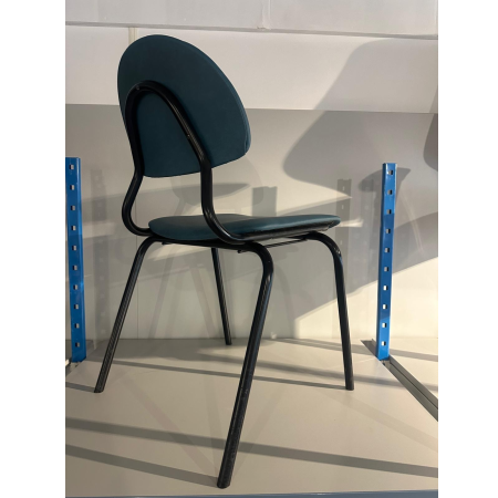 Comfortabele, stapelbare zorgstoel – zeegroene skai
