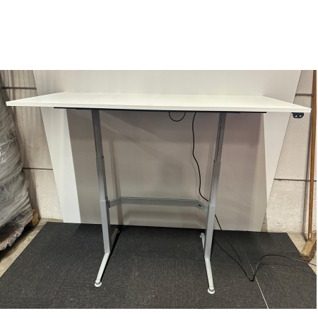 Assenburg elektrisch verstelbaar zit-sta bureau 160x80 cm (107504) Assenburg elektrisch verstelbaar zit-sta bureau 160x80 cm (107504)