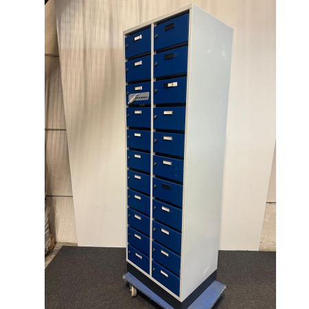Postvakkenkast – 2 kolommen breed, 10 deuren hoog (20 vakken totaal)
