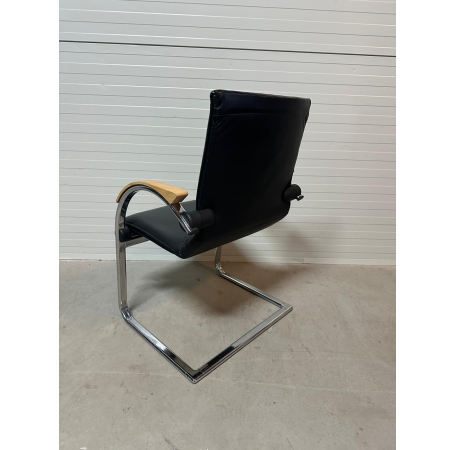 Ahrend Aura slede vergaderstoel - leer